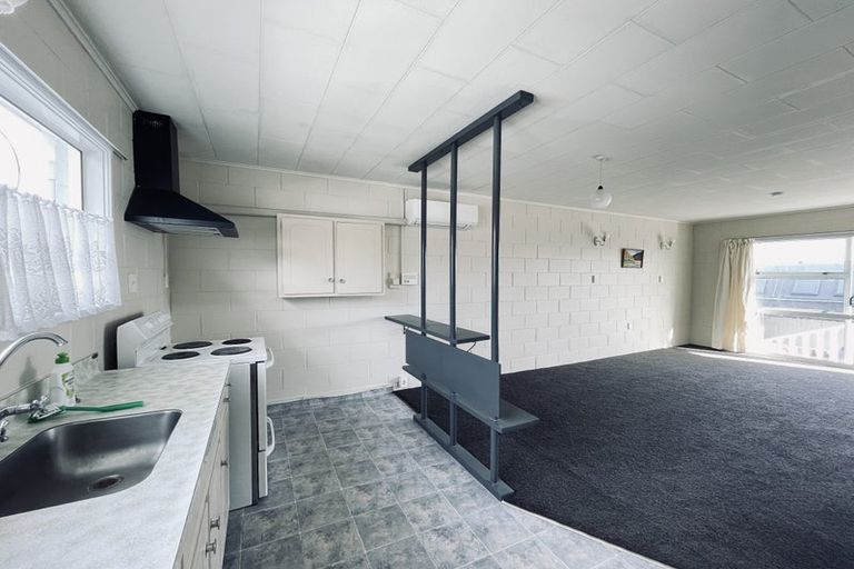 Photo of property in 12 Wellington Street, Hamilton East, Hamilton, 3216