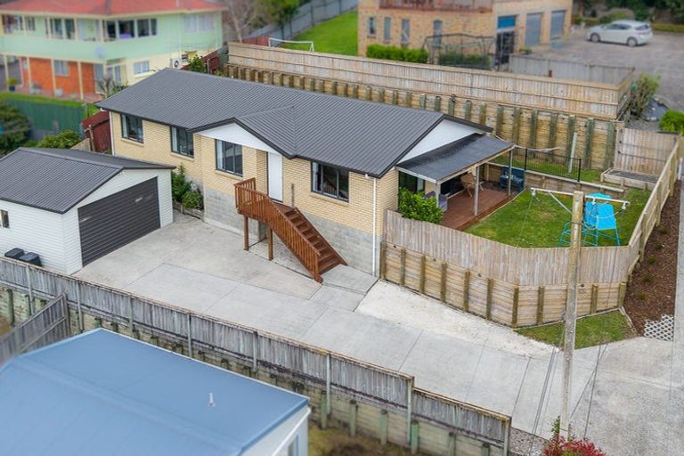 Photo of property in 43a Livingstone Avenue, Nawton, Hamilton, 3200