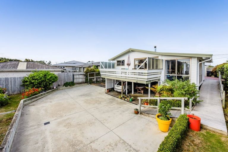 Photo of property in 7 Karaka Street, Hawera, 4610