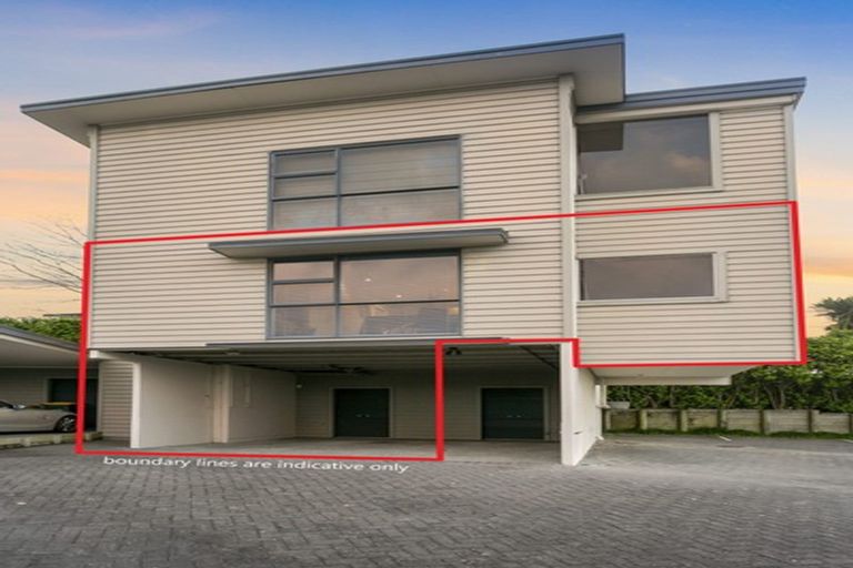 Photo of property in 11/79 Schnapper Rock Road, Schnapper Rock, Auckland, 0632