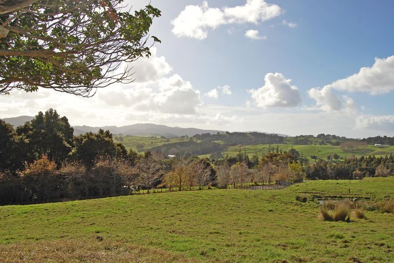 Photo of property in 40 Tawa Avenue, Kaiwaka, 0573