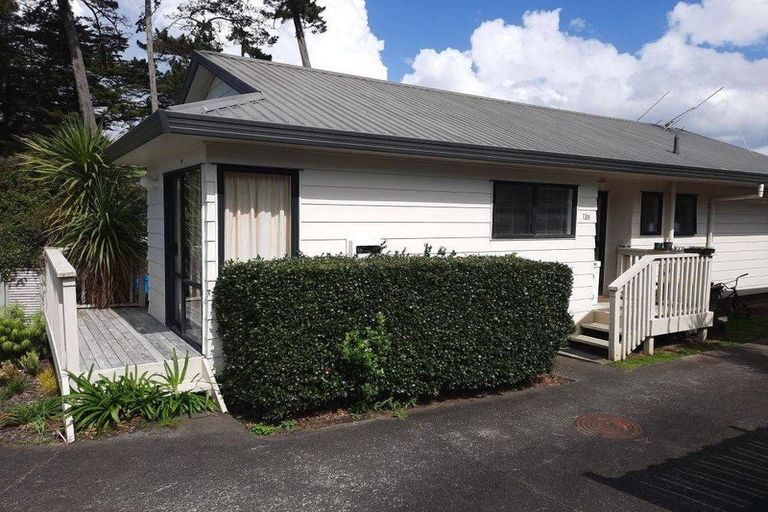 Photo of property in 2/13 Coubray Place, Botany Downs, Auckland, 2010