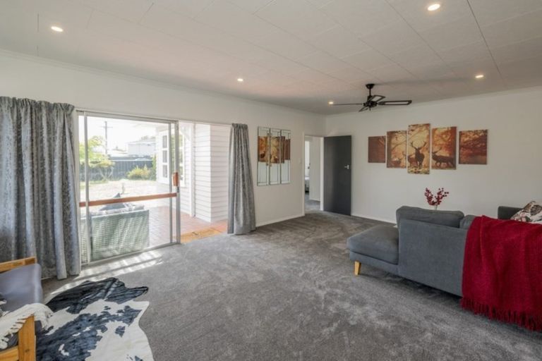 Photo of property in 620 Queen Street East, Levin, 5510