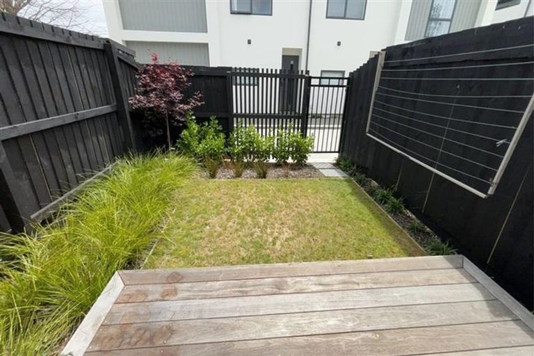 Photo of property in 2/10 Browning Street, Sydenham, Christchurch, 8023