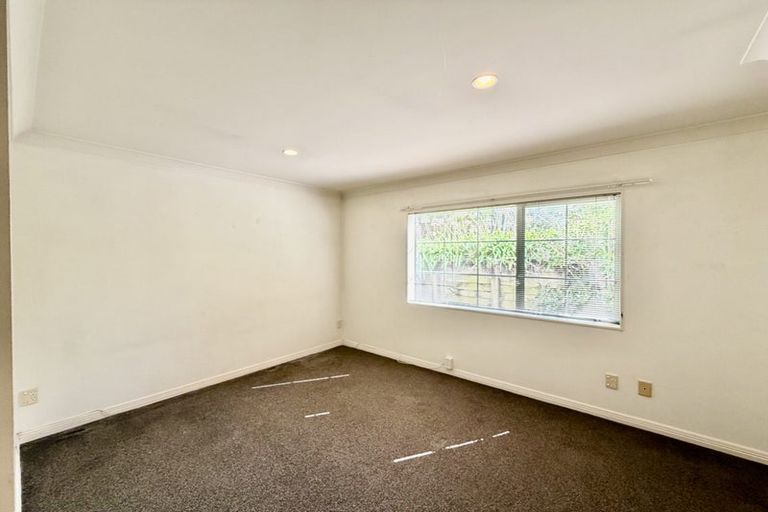 Photo of property in 22 Bob Charles Drive, Golflands, Auckland, 2013