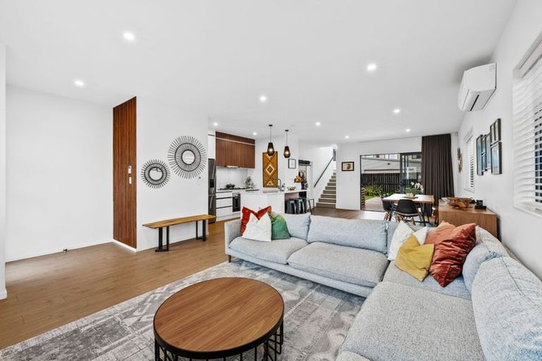 Photo of property in 21 Autumn Blaze Street, Hobsonville, Auckland, 0616