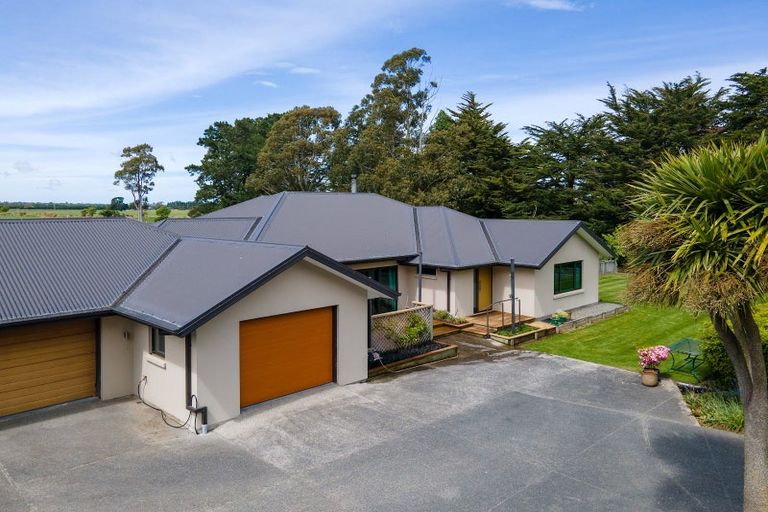 Photo of property in 152 Deans Road, Darfield, 7571