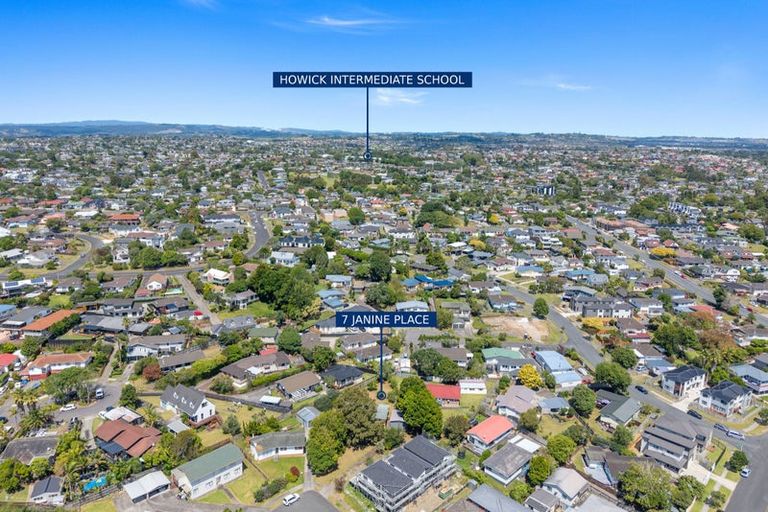Photo of property in 7 Janine Place, Bucklands Beach, Auckland, 2014