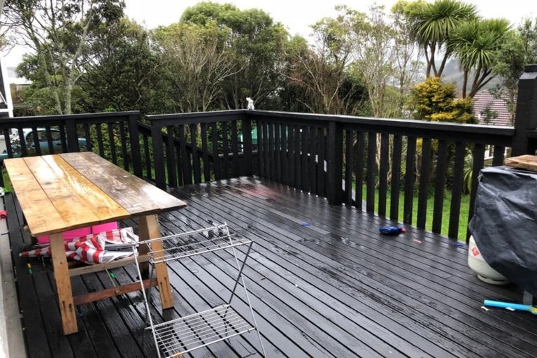 Photo of property in 18b South Street, Tawa, Wellington, 5028