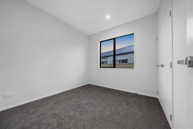 Photo of property in 14 Rongoa Maori Way, Pukekohe, 2120