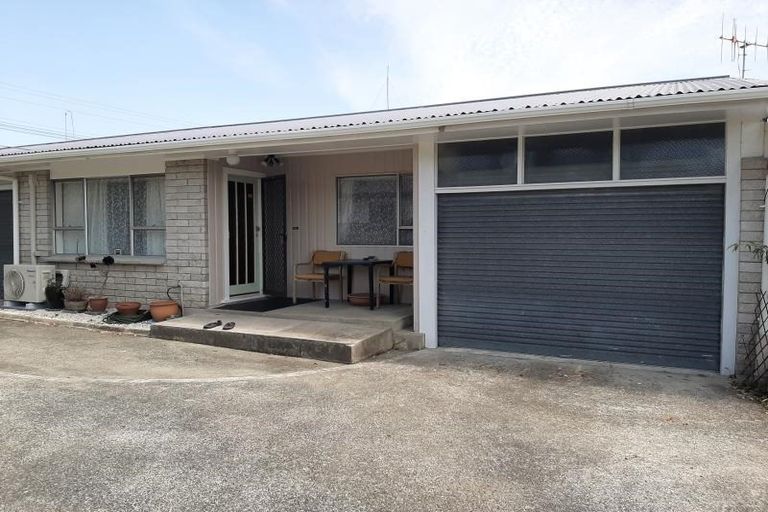 Photo of property in 1 Alamein Avenue, Onerahi, Whangarei, 0110