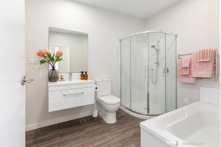 Photo of property in 2/32 Dr Taylor Terrace, Johnsonville, Wellington, 6037