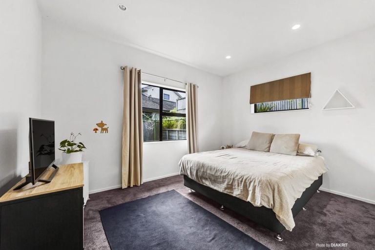 Photo of property in 11 Cabbage Tree Grove, Woodridge, Wellington, 6037