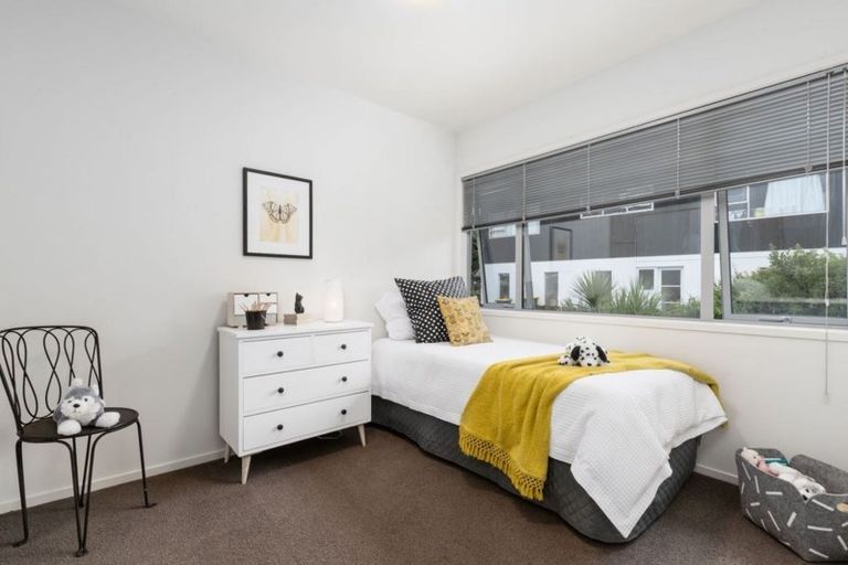 Photo of property in 1/11 Noumea Place, Mairangi Bay, Auckland, 0630