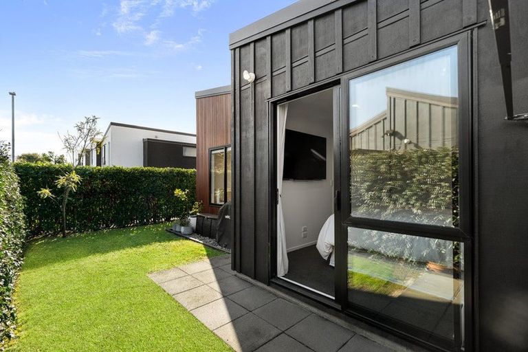 Photo of property in 24 Dignity Street, Papakura, 2110