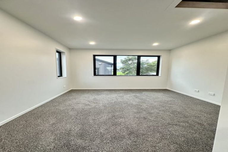 Photo of property in 11c Balwyn Place, Clendon Park, Auckland, 2103