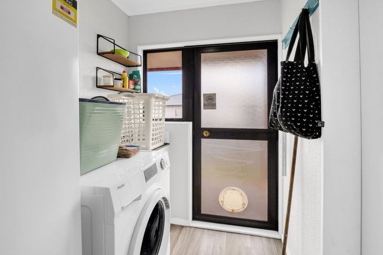 Photo of property in 19a Victoria Street, Levin, 5510