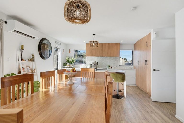 Photo of property in 16 Cam Mill Place, Rangiora, 7400