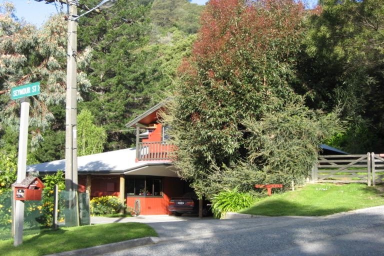 Photo of property in 20 Lincoln Street, Picton, 7220