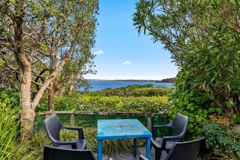 Photo of property in 14 Penguin Street, Leigh, Warkworth, 0985