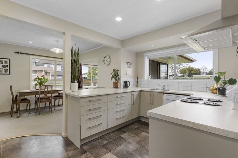 Photo of property in 7 Tudor Place, Mount Maunganui, 3116