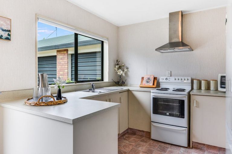 Photo of property in 64 Brymer Road, Grandview Heights, Hamilton, 3200