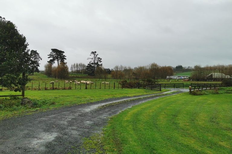 Photo of property in 216 Postman Road, Dairy Flat, Albany, 0794