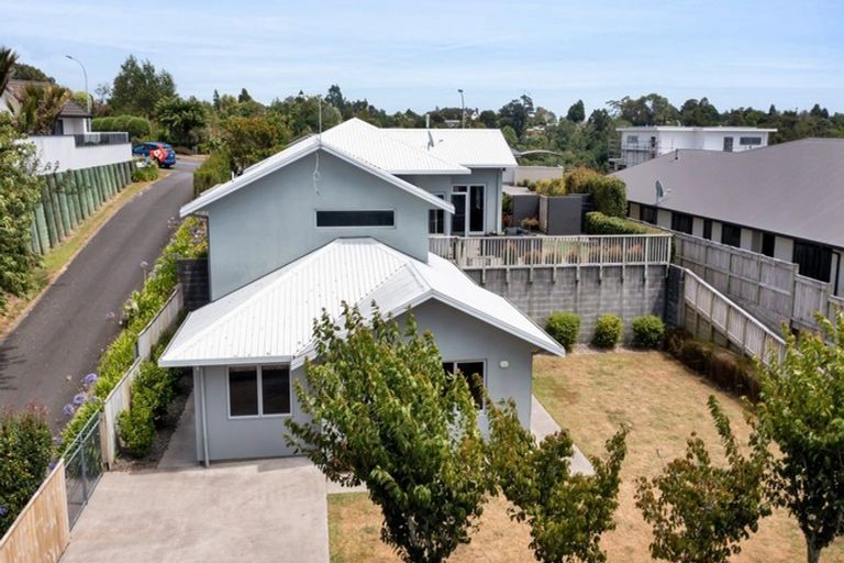 Photo of property in 188 Heta Road, Highlands Park, New Plymouth, 4312