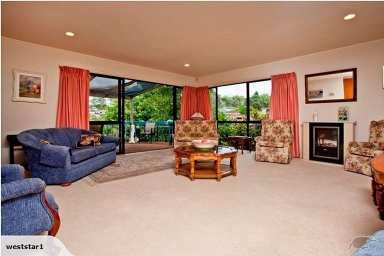 Photo of property in 31 Kenmure Avenue, Forrest Hill, Auckland, 0620