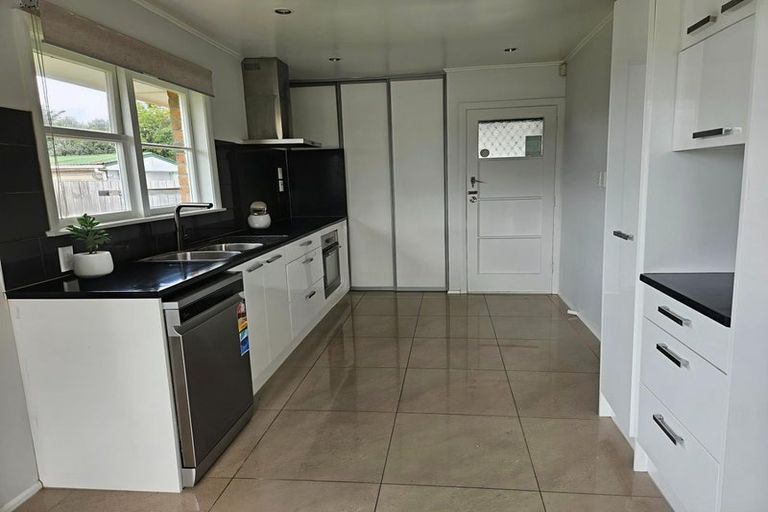 Photo of property in 80 Mcannalley Street, Manurewa East, Auckland, 2102