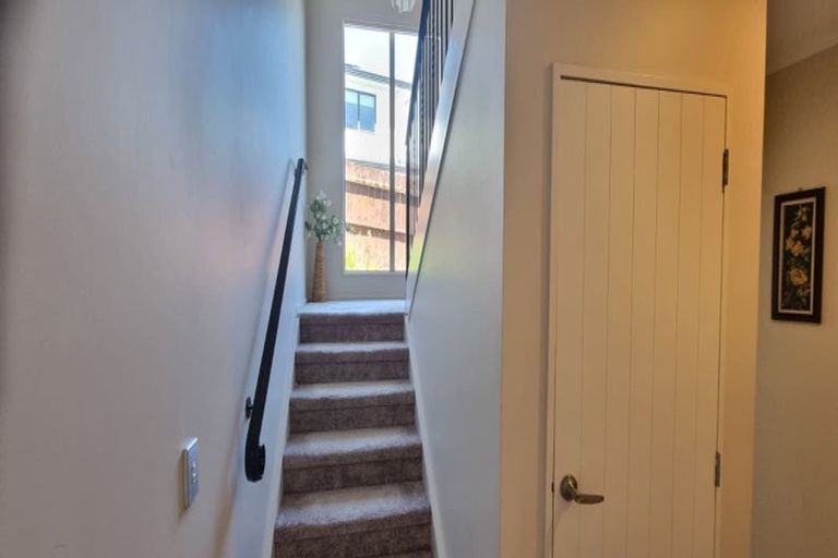 Photo of property in 5 Lamia Place, The Gardens, Auckland, 2105