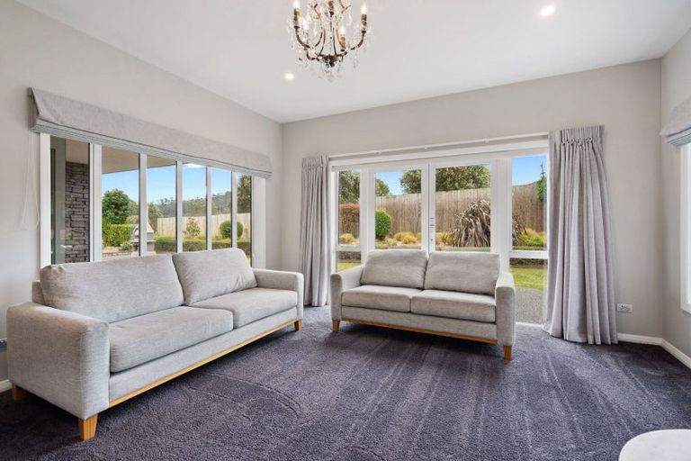 Photo of property in 14 Summerfield Way, Parahaki, Whangarei, 0112