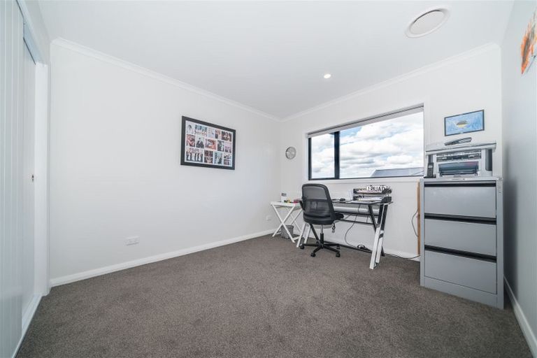 Photo of property in 5 Waimarama Court, Roslyn, Palmerston North, 4414