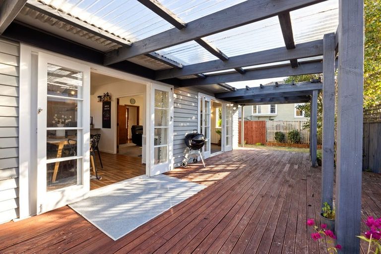 Photo of property in 6 Milburn Lane, Hillcrest, Hamilton, 3216