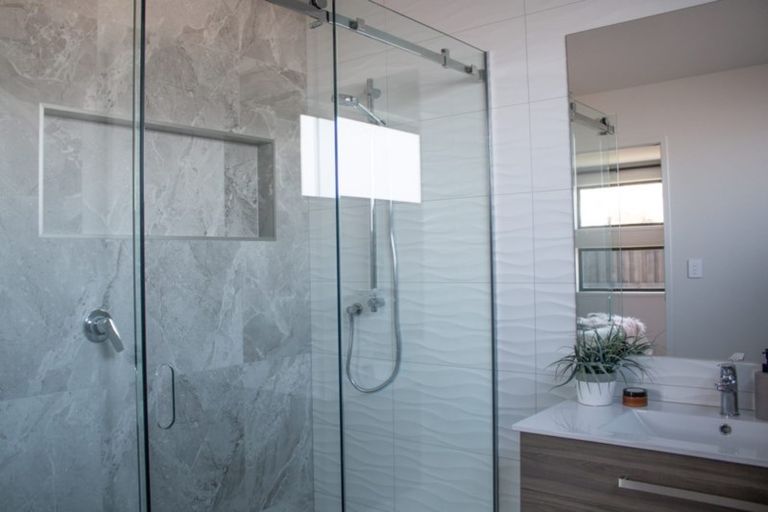 Photo of property in 1 Rangawhenua Street, Ngaruawahia, Hamilton, 3288