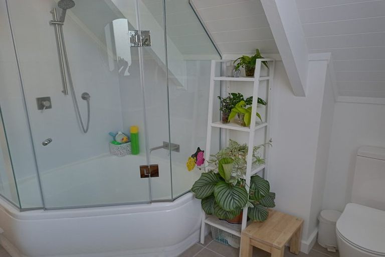 Photo of property in 2/37 Alexander Avenue, Torbay, Auckland, 0630