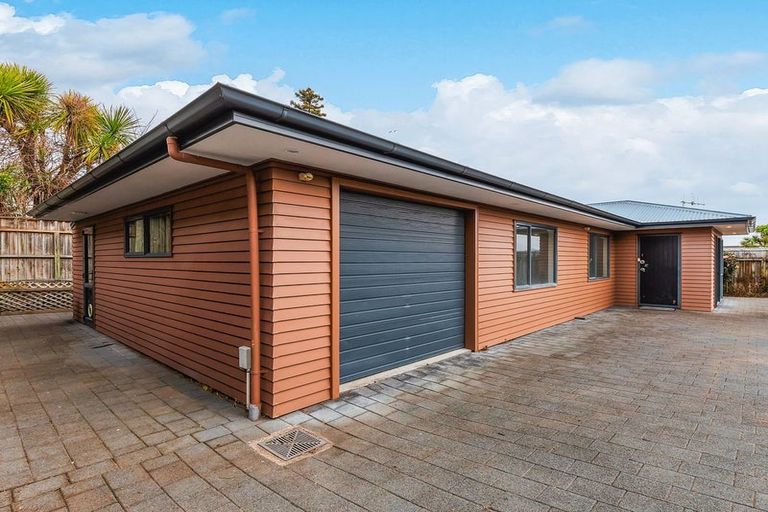 Photo of property in 31 Puriri Street, Hilltop, Taupo, 3330