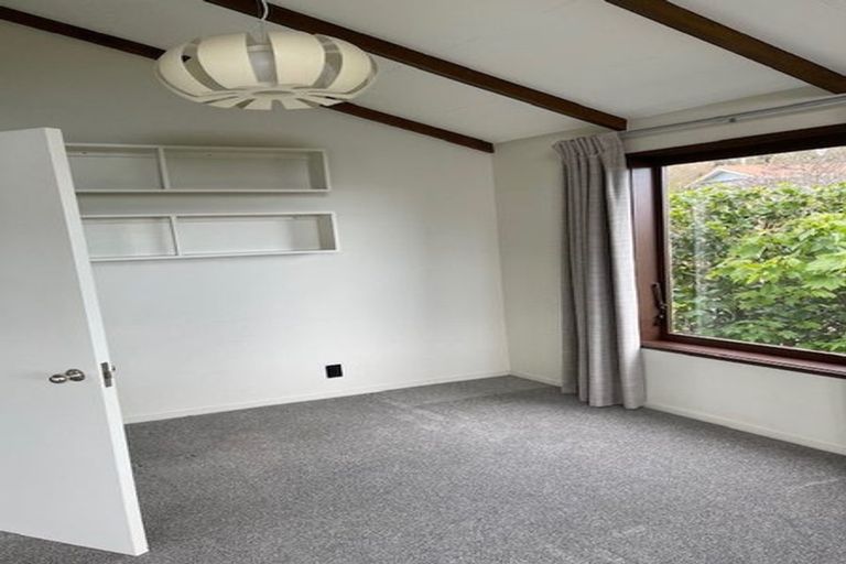 Photo of property in 107 Totara Road, Miramar, Wellington, 6022