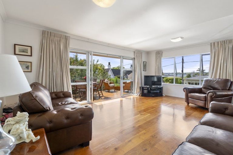 Photo of property in 1/17a Church Street, Devonport, Auckland, 0624