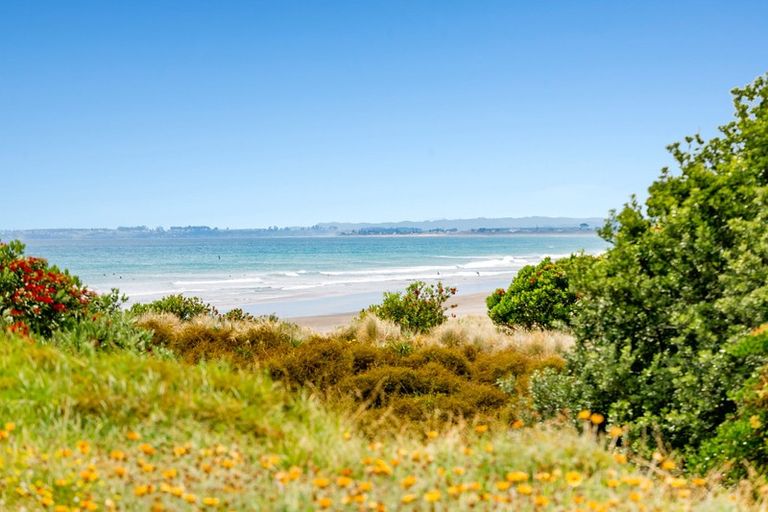 Photo of property in 204 Marine Parade, Mount Maunganui, 3116