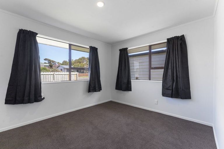 Photo of property in 87 Norfolk Crescent, Otaki Beach, Otaki, 5512
