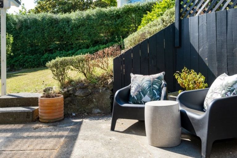 Photo of property in 24 France Road, Bluff Hill, Napier, 4110