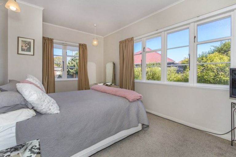 Photo of property in 2 Swynford Lane, Spreydon, Christchurch, 8024