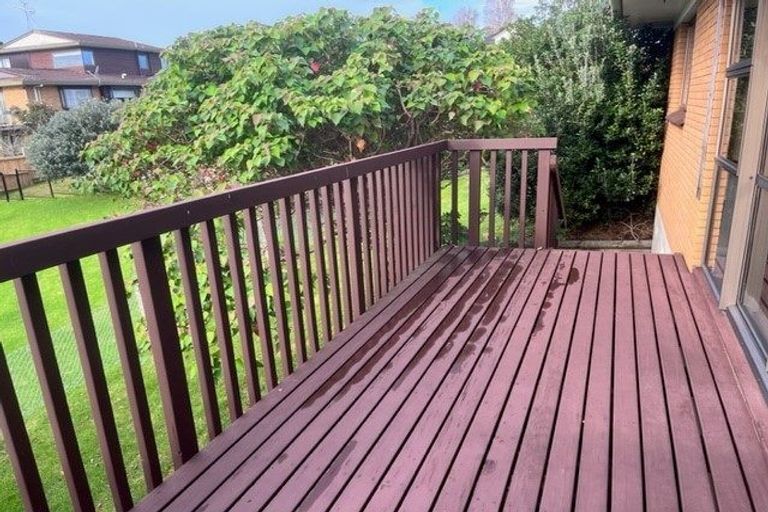 Photo of property in 1/41 Pigeon Mountain Road, Half Moon Bay, Auckland, 2012