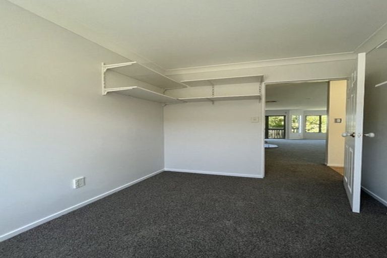 Photo of property in 14 Pekanga Road, Normandale, Lower Hutt, 5010