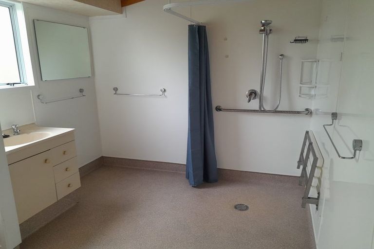 Photo of property in 13 Tamure Place, Ruakaka, 0116