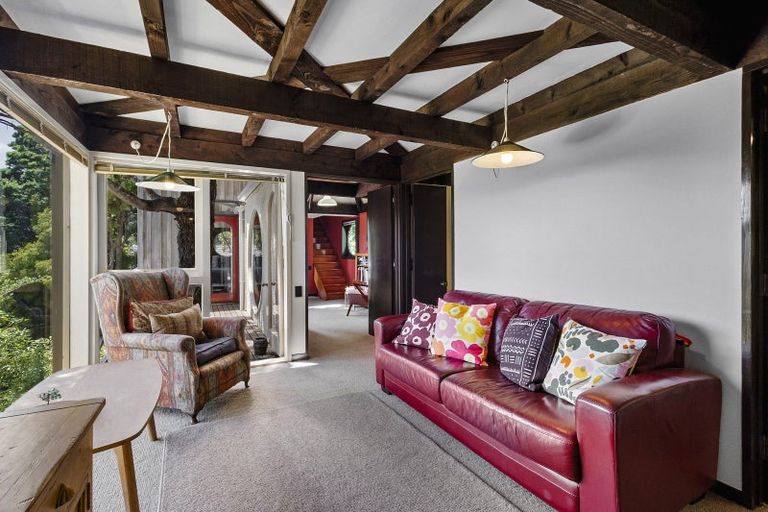 Photo of property in 74 Chatsworth Road, Silverstream, Upper Hutt, 5019