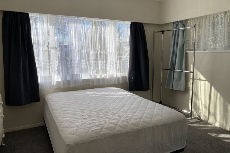 Photo of property in 6 Croft Grove, Moera, Lower Hutt, 5010