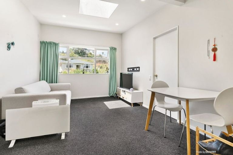 Photo of property in Parkland Flats, 17/51 Adams Terrace, Kelburn, Wellington, 6021