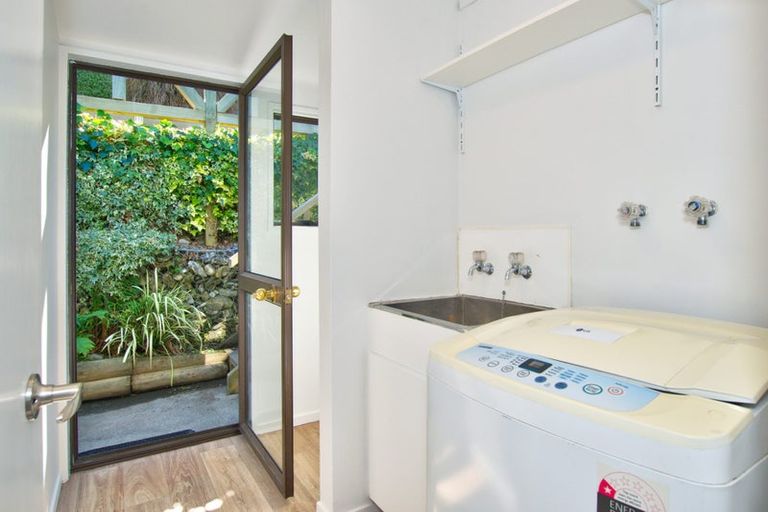 Photo of property in 28a Sainsbury Road, Fernhill, Queenstown, 9300